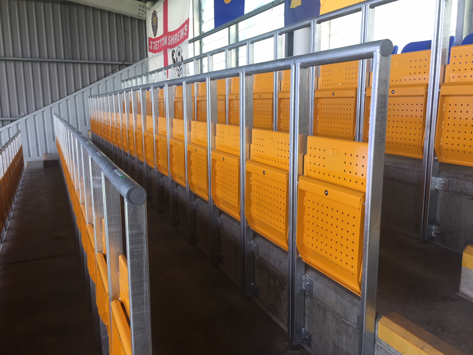shrewsburytownsafestandingrailseat1.jpg
