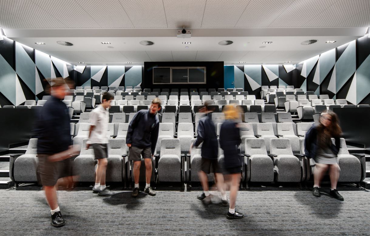 Diamond_Valley_College_1