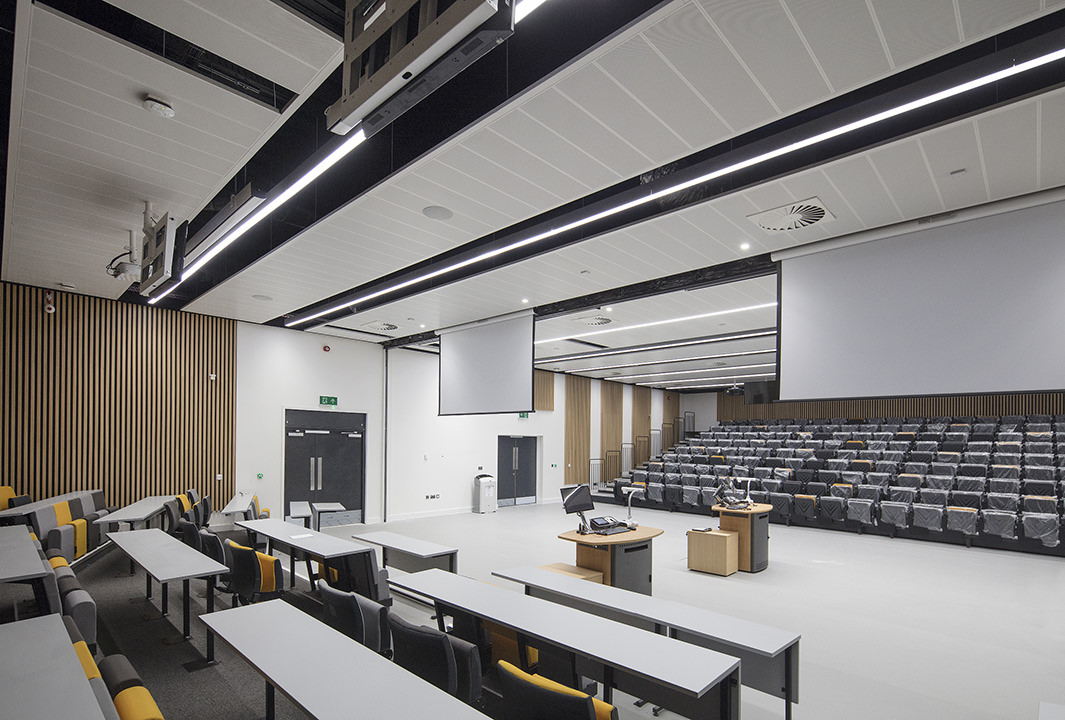 Multi_Use_with_Retractable_and_Fixed_Seating